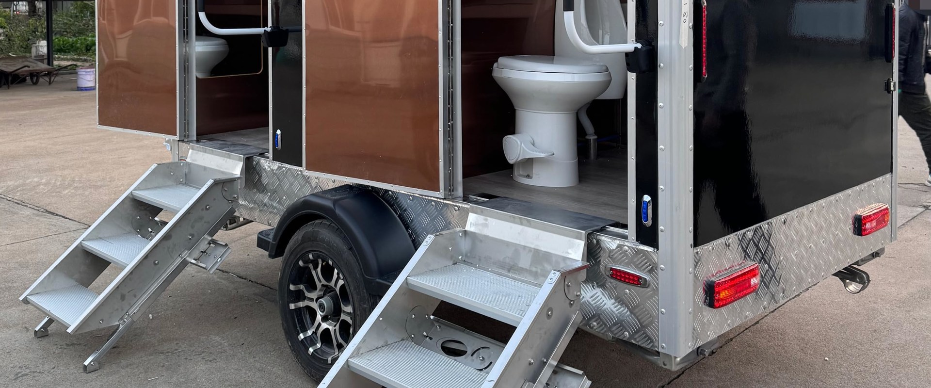 Key Features for Choosing a Surveillance Trailer for Events