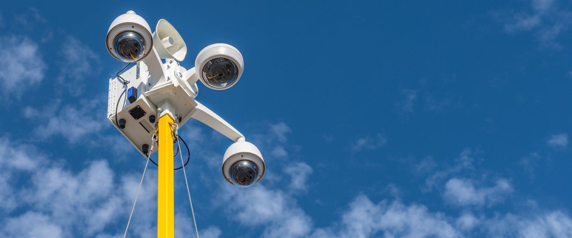 Ways to Save on Costs when Using a Surveillance Trailer